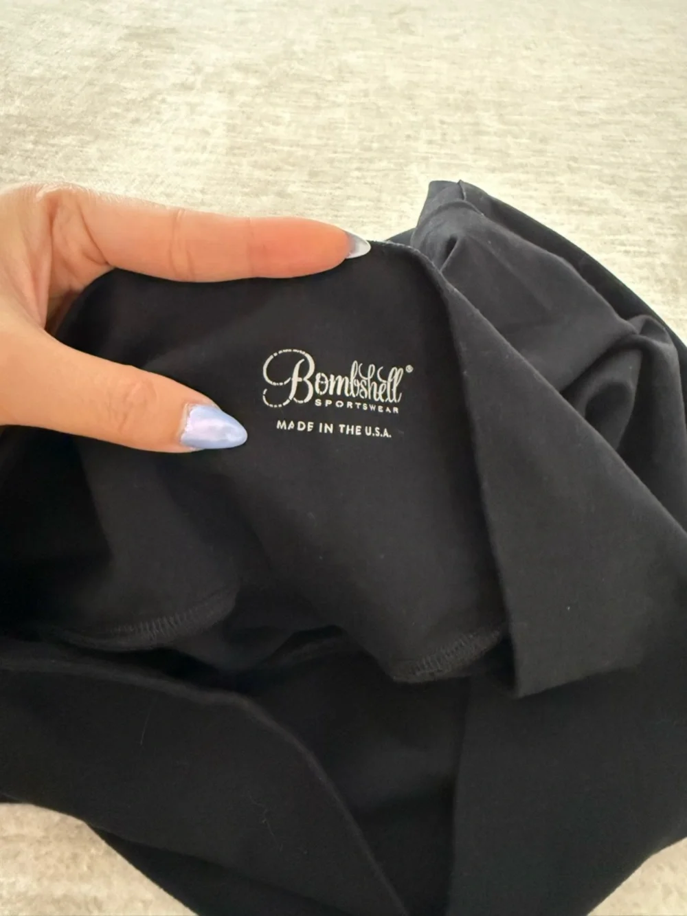 Bombshell Sportswear Contour Legging โ Black - Picture 6 of 6